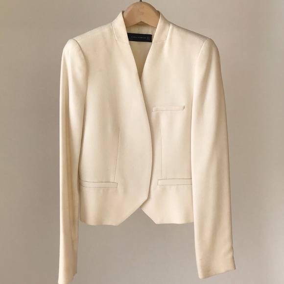 Zara Jackets & Blazers - Zara Jacket / Blazer, size Small, Cream